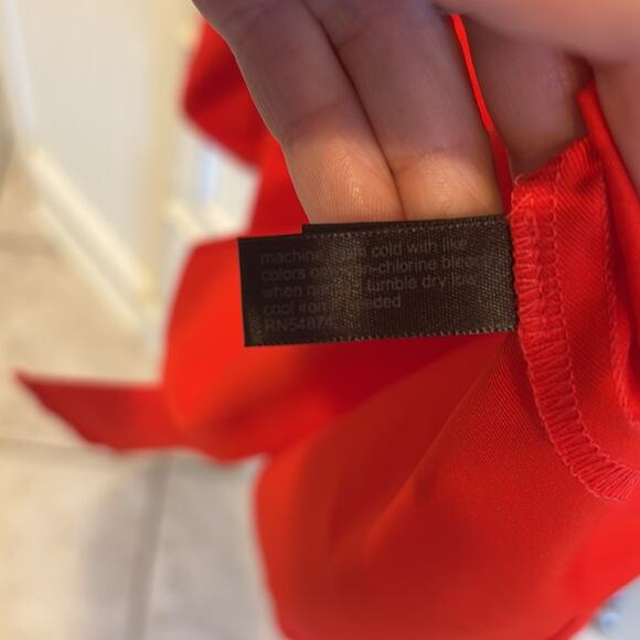 🔥🔥FIRE SALE🔥🔥 THE LIMITED tomato red blouse, size M - Picture 8 of 9